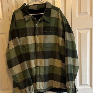 Columbia Men's Green and Tan Plaid Shirt Jacket
